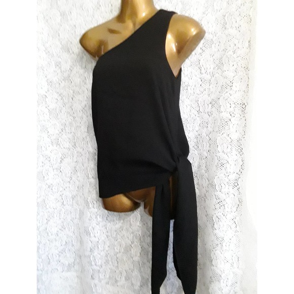 NWT BCBG Max Azria Sz XXS CERISE Asymmetrical Black One Shoulder Top - Picture 3 of 8